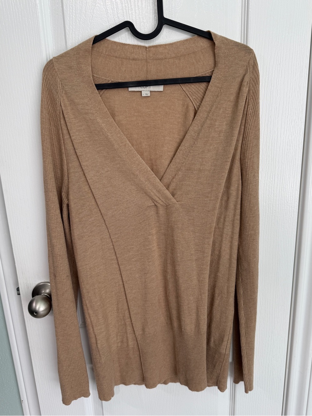 LOFT Women's V-Neck Sweater in Camel/Tan